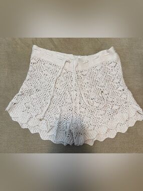 Victoria's Secret Cream Crochet Shorts Small